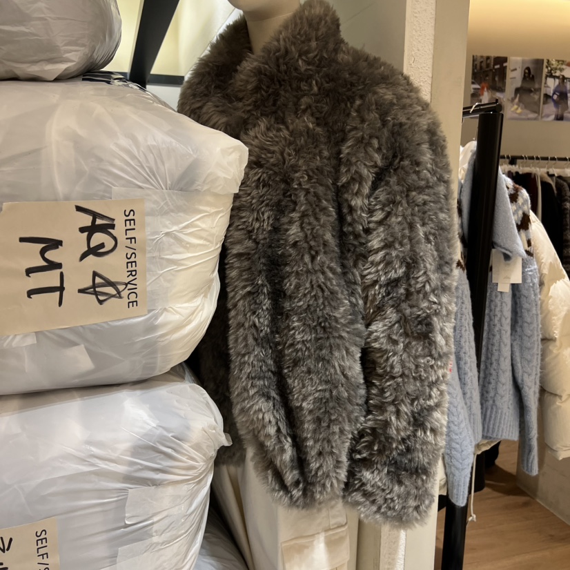 SELF SERVICE韓國代購㊣女士新款25秋冬推薦短款大衣毛絨高領SELF SERVICE短款大衣