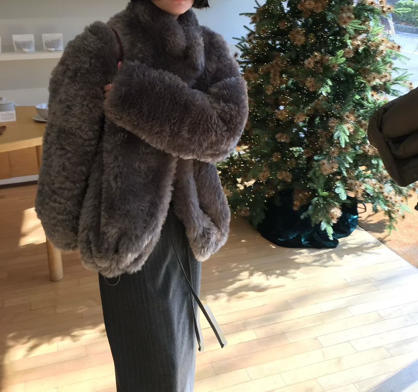 SELF SERVICE韓國代購㊣女士新款25秋冬推薦短款大衣毛絨高領SELF SERVICE短款大衣圖色1