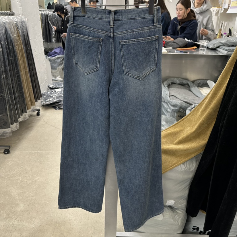 HELVETICA東大門㊣代購女裝新品時尚休閑真品推薦25秋冬牛仔褲HELVETICA牛仔褲