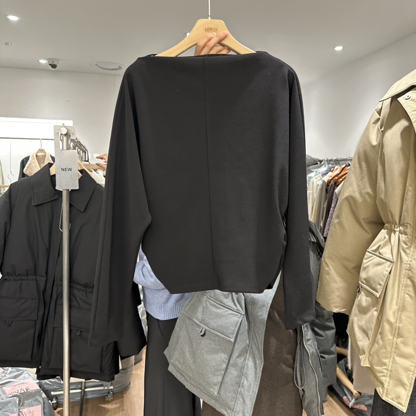 LEWIN東大門㊣直郵女士新款時尚推薦真品人氣熱賣衛衣不含項鏈LEWIN衛衣圖色3黑色