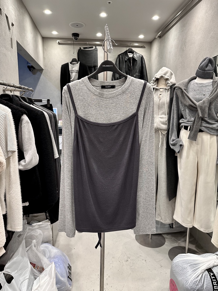 CELEBRITY-A韓國代購㊣女裝新品熱賣休閑25秋冬長袖T恤假兩件CELEBRITY-A長袖T恤圖色2