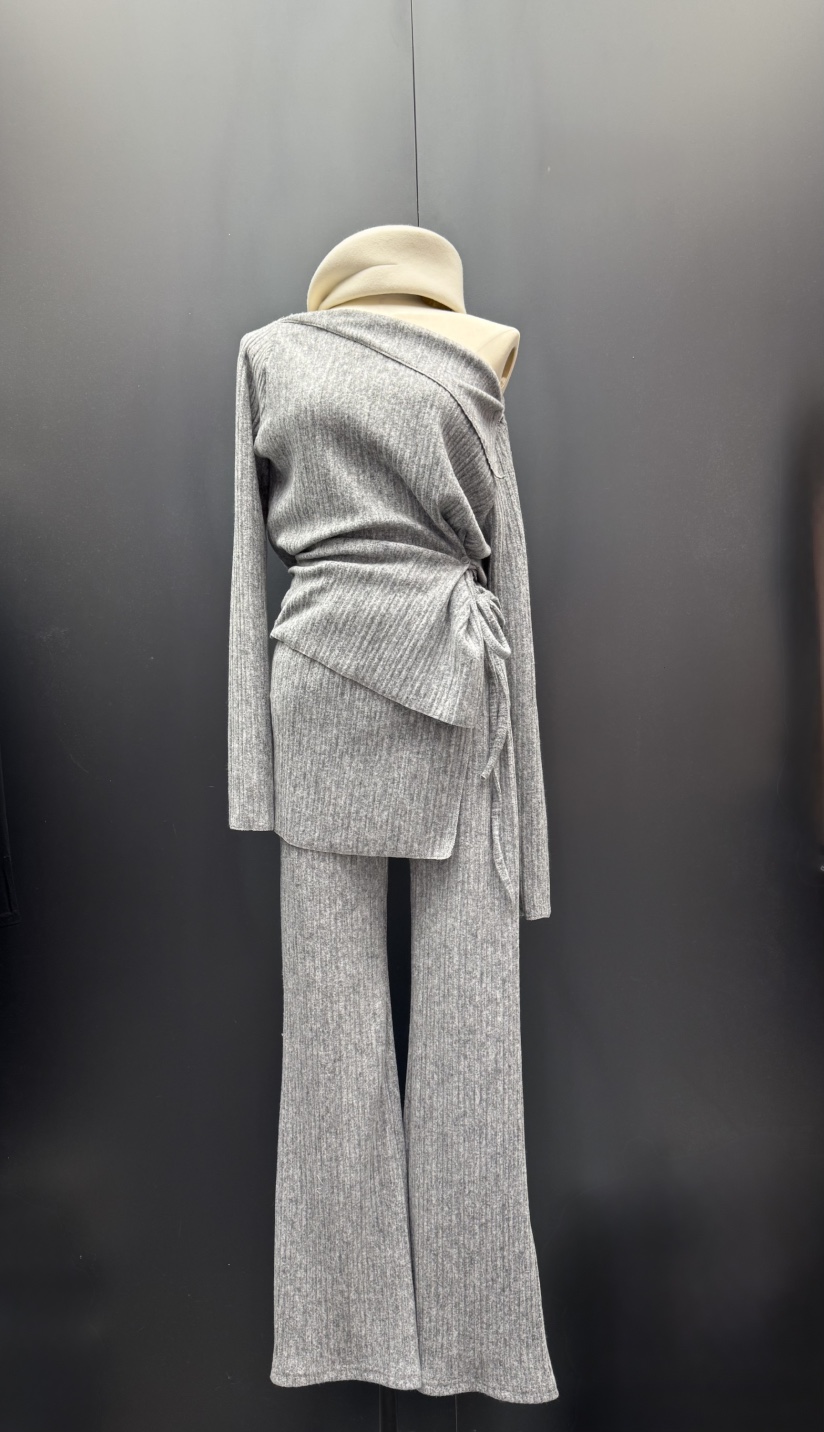 UNA/THE MAY東大門㊣直郵女士新款25秋冬套裝套裝褶裥露肩THEMAY/UNA套裝圖色1