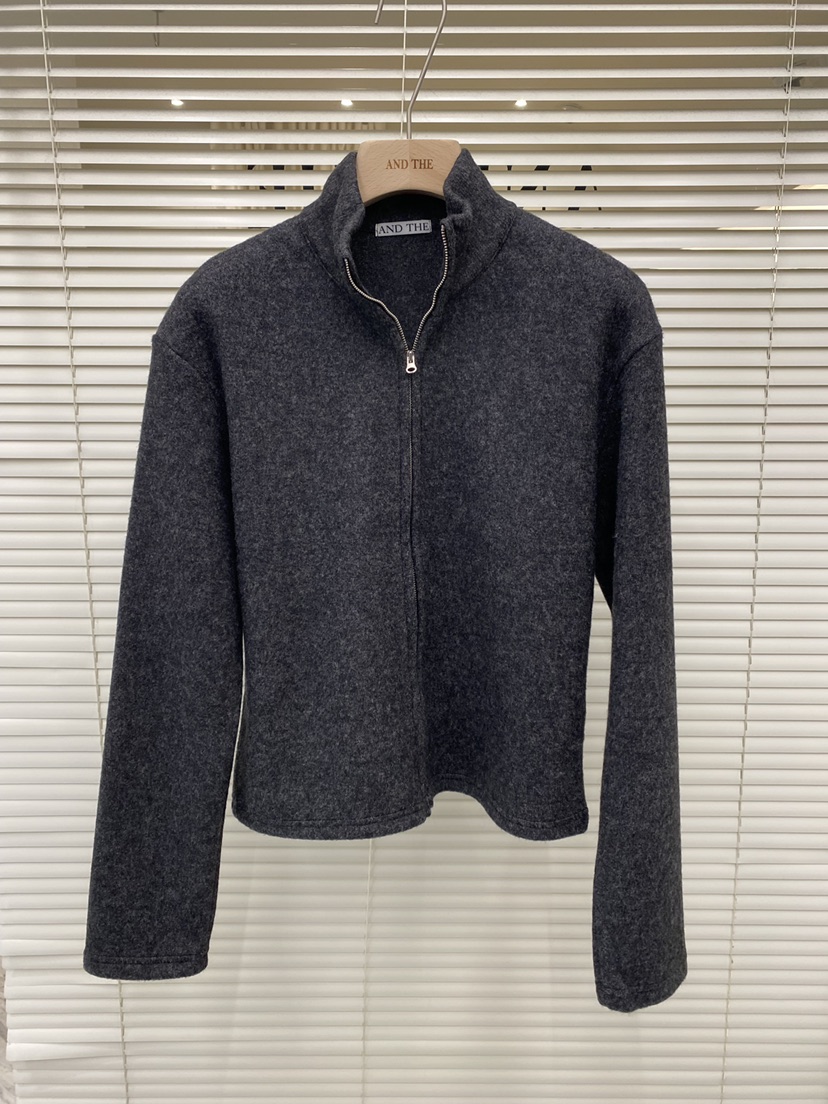 AND THE韓國代購㊣女士新品人氣熱賣推薦真品職業休閑衛衣AND THE衛衣圖色1