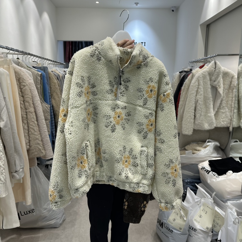 BAHATI東大門㊣實拍女士新款時尚職業熱賣衛衣抓絨拉鏈花朵BAHATI衛衣圖色1