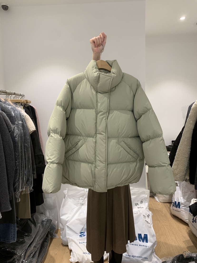 OUR-A東大門㊣直郵女士新款25秋冬時尚人氣熱賣短款羽絨服OUR/NOVAE短款羽絨服圖色2