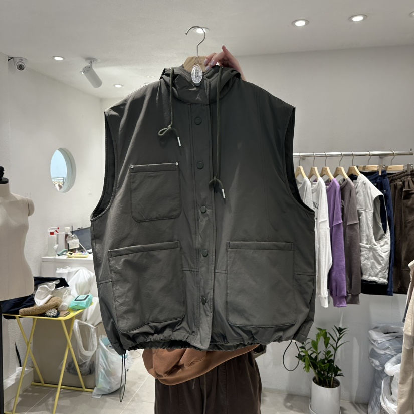 IN KIRA韓國直郵㊣女士新品時尚熱賣休閑馬甲不含內搭口袋絨IN KIRA馬甲圖色2