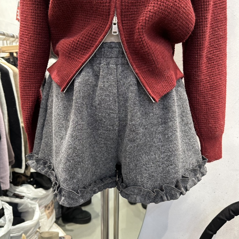 ULTRAORANGE東大門㊣直郵女裝新款真品職業時尚人氣短褲荷葉邊GILT/ULTRAORANGE短褲圖色1