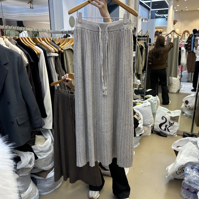 SANS東大門㊣實拍女裝新品熱賣時尚人氣25秋冬休閑長裙褶裥SANS長裙圖色1