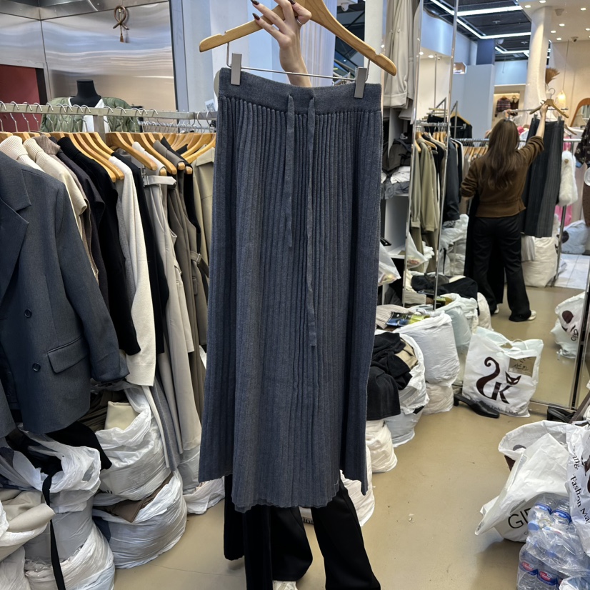 SANS東大門㊣實拍女裝新品熱賣時尚人氣25秋冬休閑長裙褶裥SANS長裙圖色3