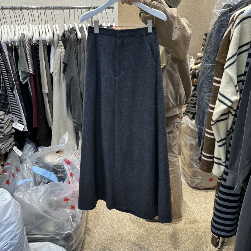 HEIL韓國直郵㊣女裝新品推薦人氣時尚職業真品25秋冬長裙人字紋HEIL長裙圖色1