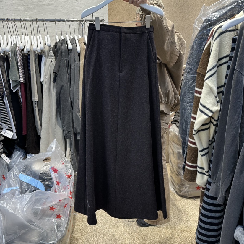 HEIL韓國直郵㊣女裝新品推薦人氣時尚職業真品25秋冬長裙人字紋HEIL長裙圖色2