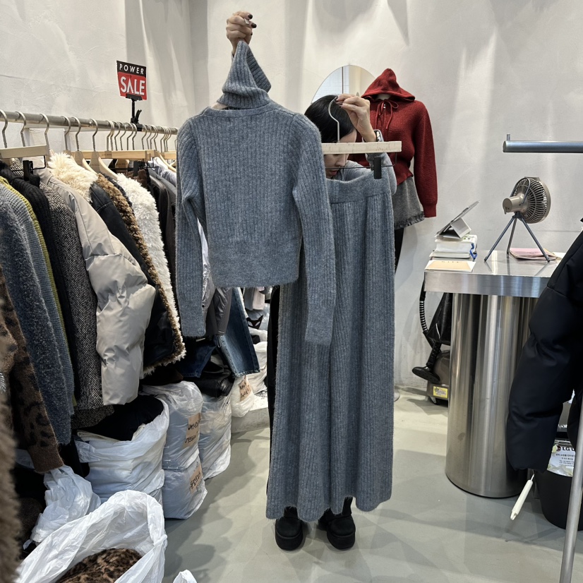 ULTRAORANGE韓國直郵㊣女裝新款人氣時尚25秋冬套裝兩件套套裝GILT/ULTRAORANGE套裝