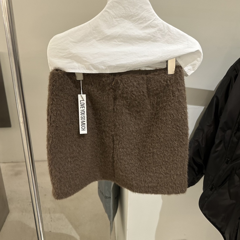 LOVE YOU SO MUCH/MORE THAN YESTERDAY東大門㊣直郵女士新品25秋冬短裙LYSM/MORE THAN YESTERDAY短裙