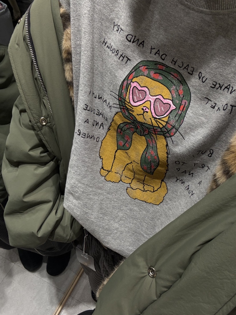 SHIRRING東大門㊣直郵女裝新款人氣熱賣職業時尚真品T恤圍巾SHIRRINGT恤