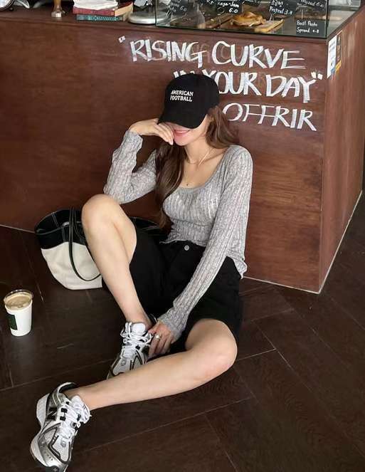 PASTELDEER東大門㊣實拍女士新品25秋冬推薦熱賣時尚長袖T恤PASTELDEER長袖T恤圖色2