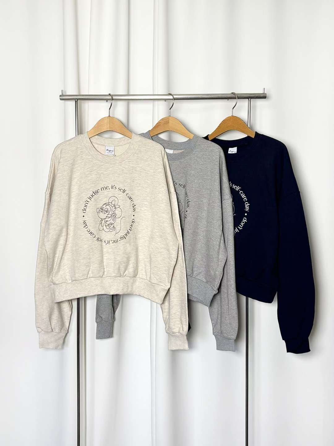 PASTELDEER東大門㊣代購女裝新品時尚人氣熱賣休閑推薦衛衣PASTELDEER衛衣圖色2左二色