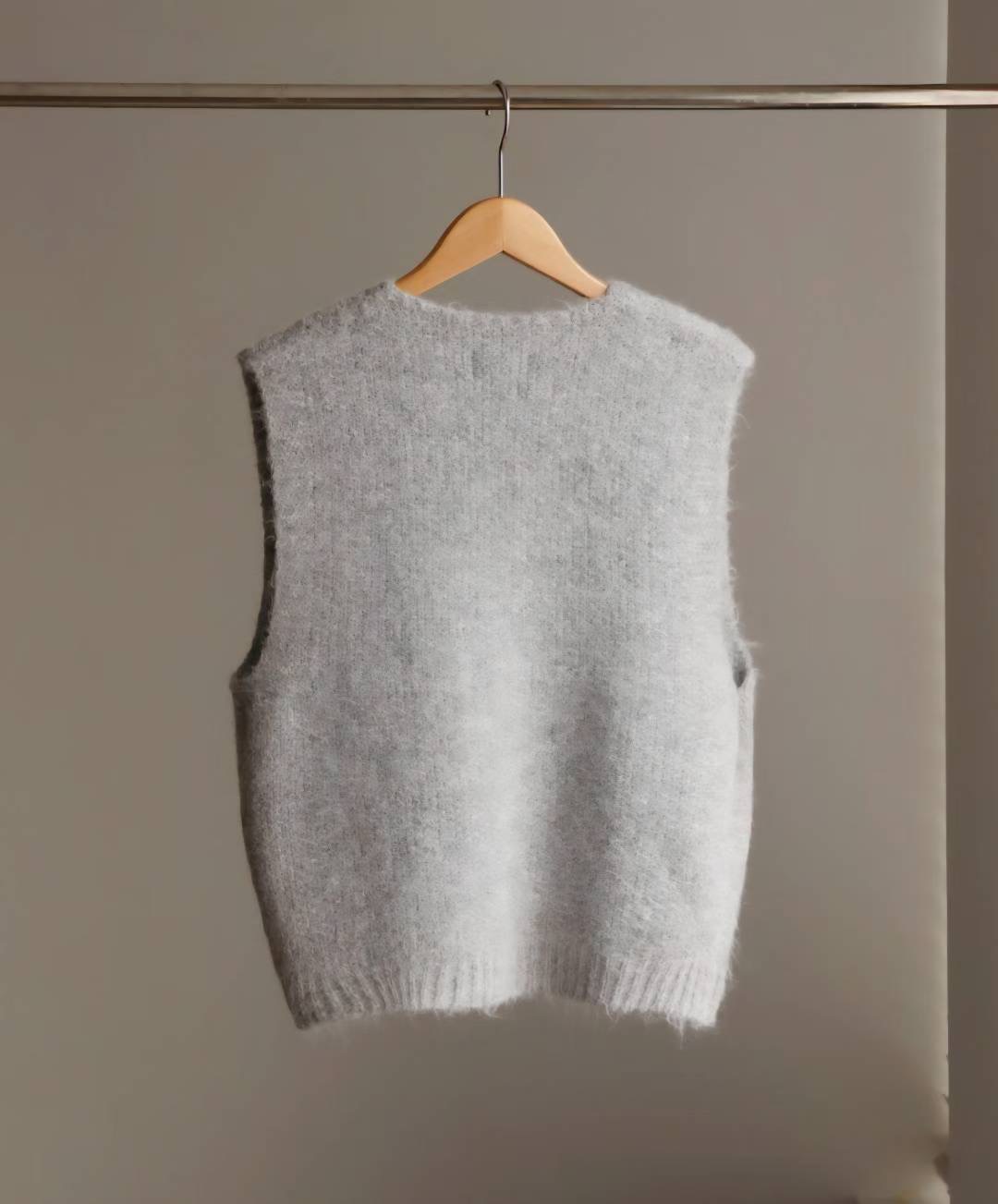 MU 뮤-T東大門㊣實拍女士新款熱賣推薦休閑時尚25秋冬馬甲羊毛MU 뮤-T馬甲