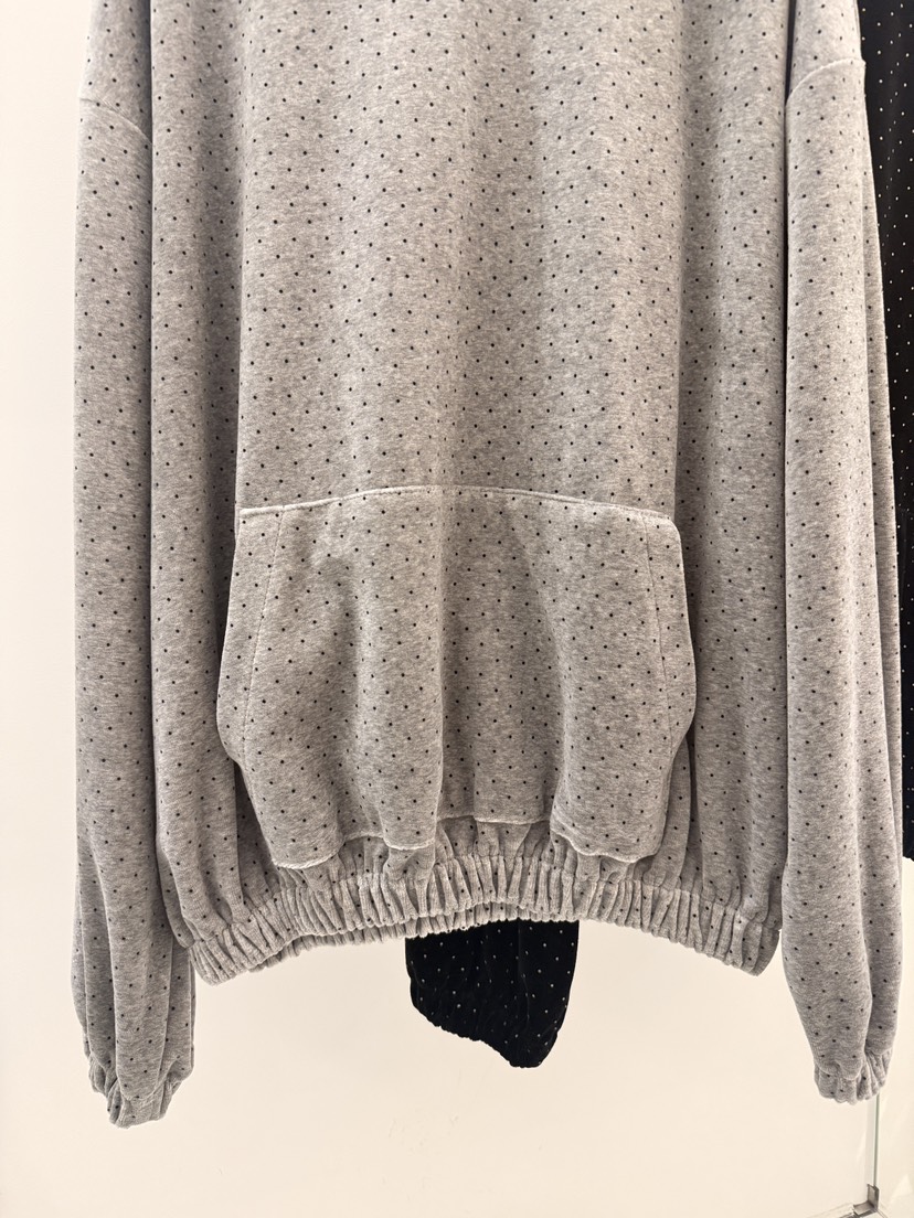 YES東大門㊣實拍女士新品時尚職業推薦熱賣人氣25秋冬休閑衛衣YES衛衣