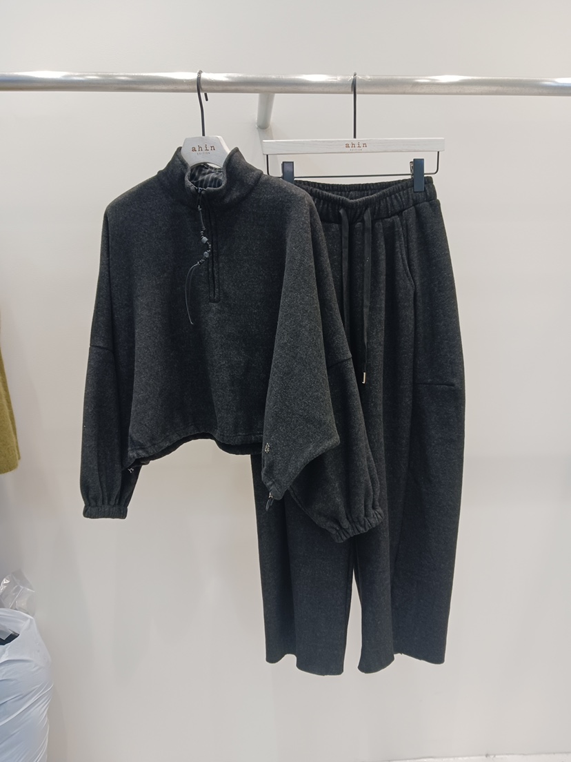 NEOUL東大門㊣代購女裝新款熱賣真品職業25秋冬休閑套裝拉鏈NEOUL/ahin雙領標簽套裝圖色2