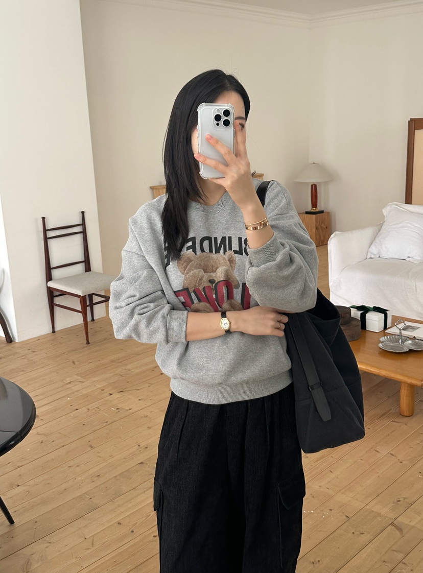 LE VASE東大門㊣直郵女裝新款真品推薦熱賣25秋冬時尚衛衣LE VASE衛衣