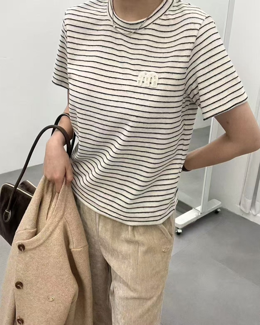 J CRANE-A韓國代購㊣女士新款熱賣時尚推薦人氣25秋冬T恤J CRANET恤