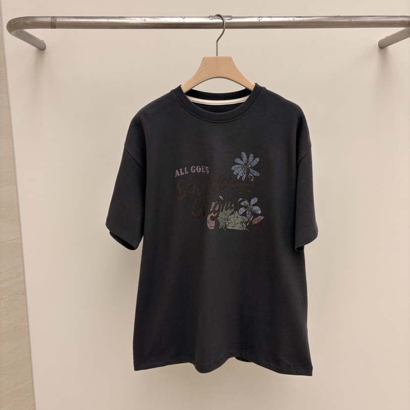 LAIVE韓國直郵㊣女裝新款熱賣職業真品時尚休閑25秋冬人氣T恤LAIVET恤圖色2墨色