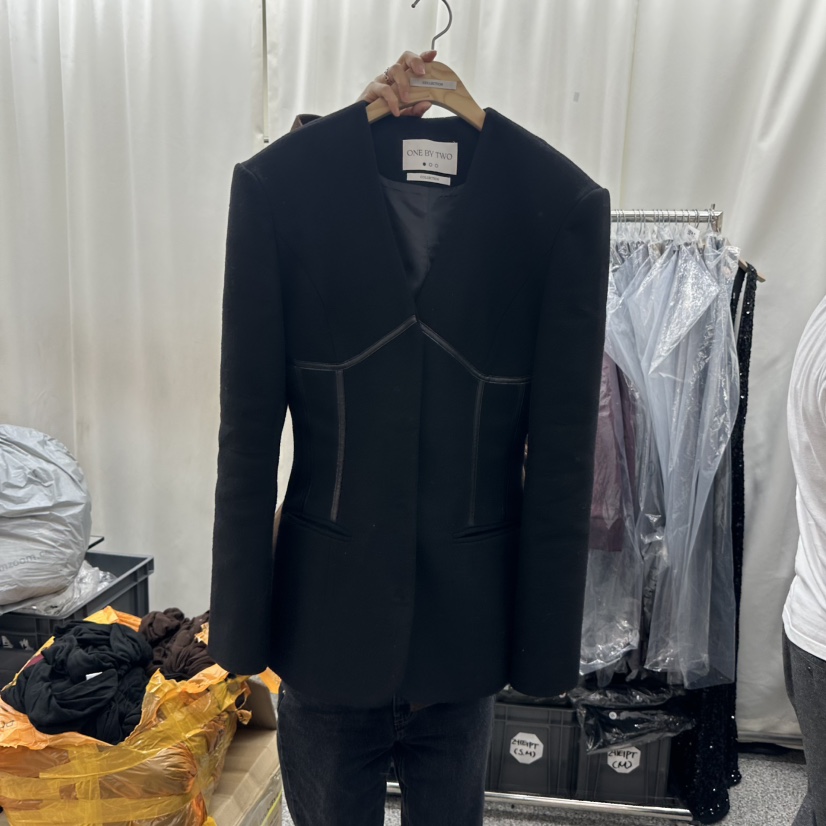 ONEBYTWO東大門㊣實拍女士新款時尚推薦休閑熱賣職業25秋冬夾克ONE BY TWO夾克圖色2黑色