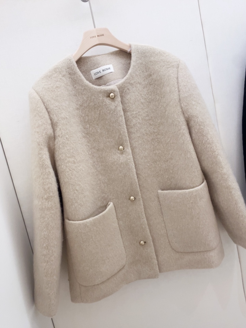 LOVE ROSIE韓國代購㊣女裝新品真品職業推薦時尚夾克羊毛圓領LOVE ROSIE夾克