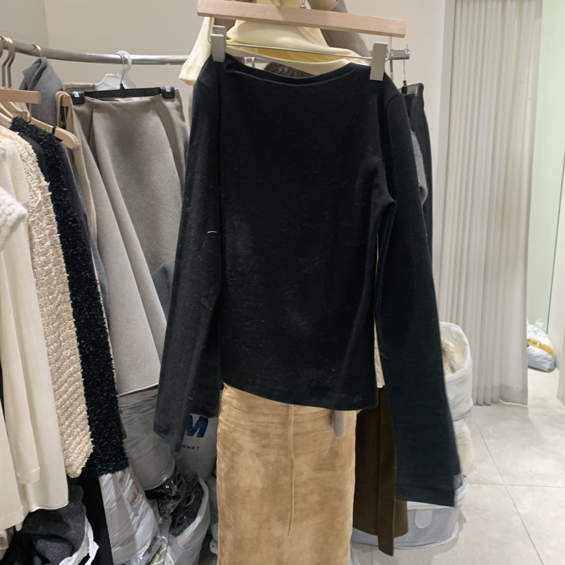 GLOW AND NYMPH東大門㊣直郵女裝新款真品熱賣長袖T恤露肩GLOW AND NYMPH長袖T恤