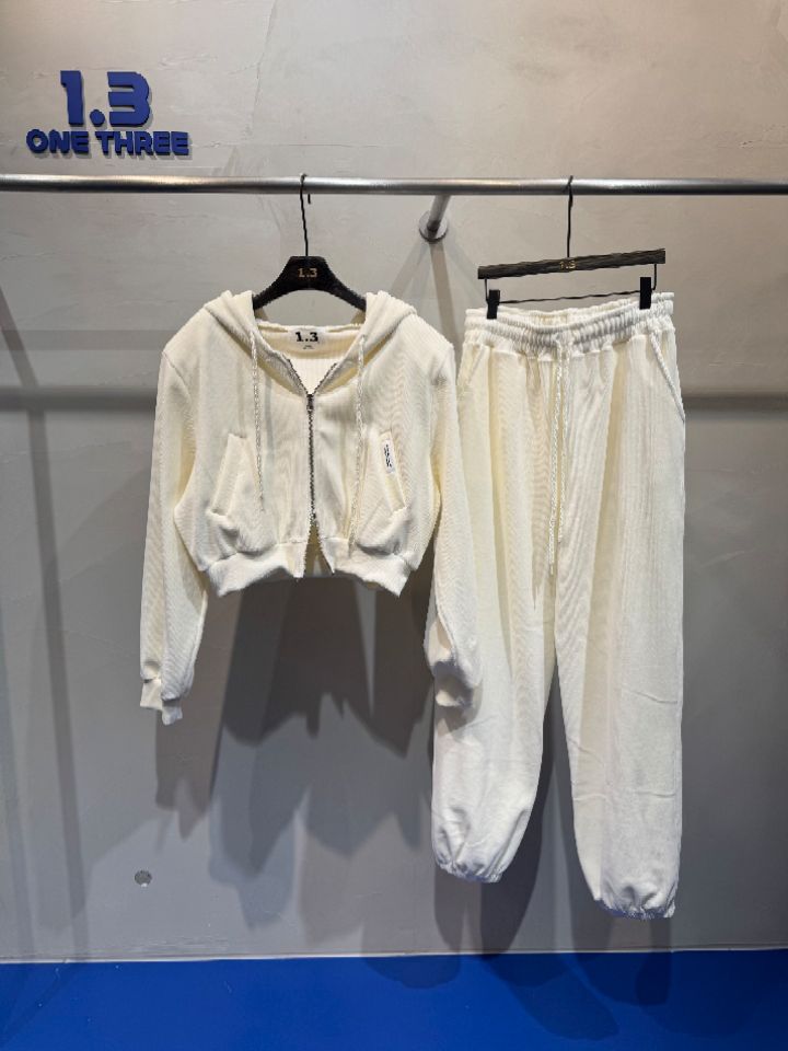 1.3韓國代購㊣女裝新品時尚推薦真品人氣休閑職業熱賣套裝1.3套裝圖色2