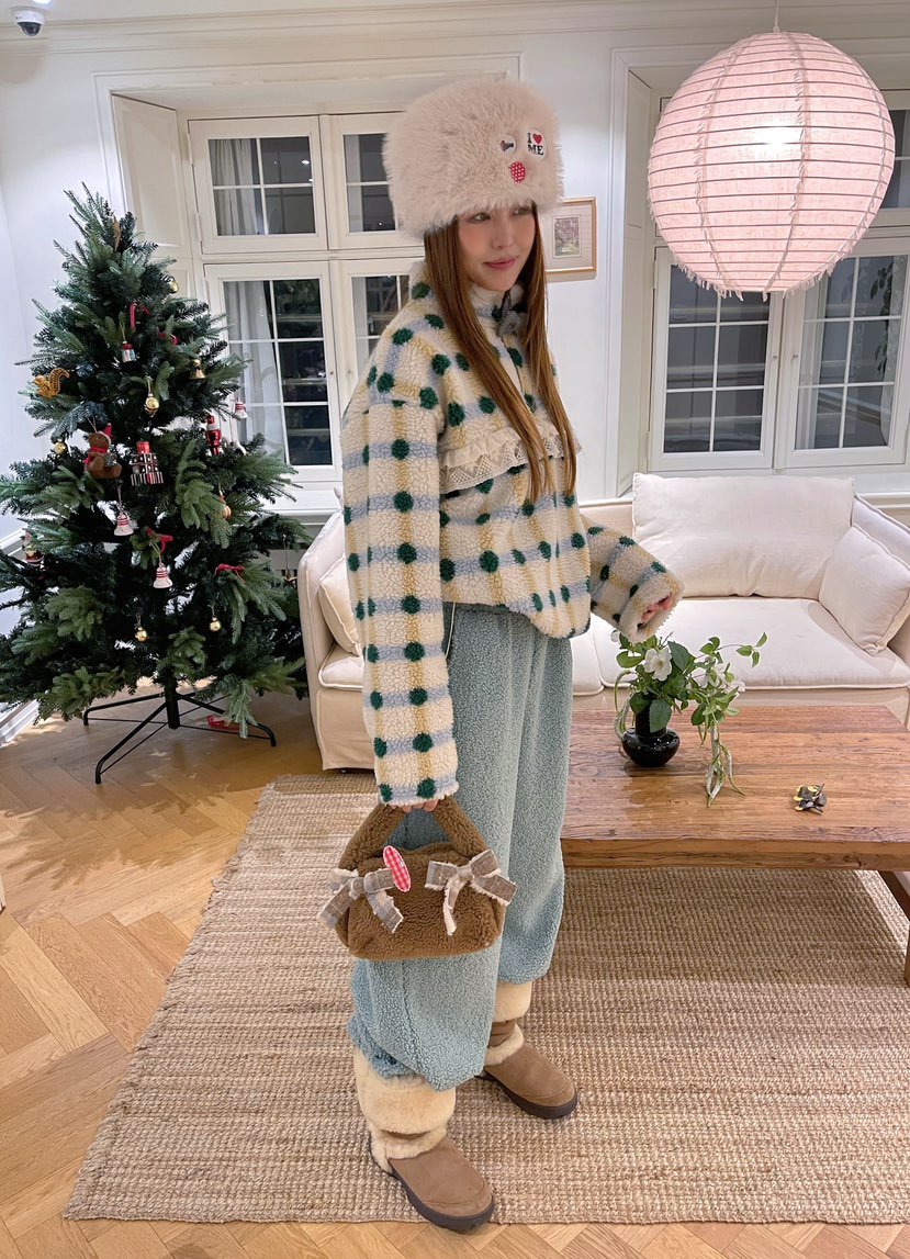 BOUTIQUE-L東大門㊣直郵女裝新品25秋冬時尚人氣職業休閑衛衣BOUTIQUE-L衛衣