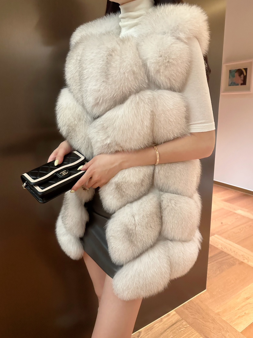 LAVIEU東大門㊣實拍女裝新款休閑真品推薦時尚職業熱賣馬甲絨LAVIEU馬甲