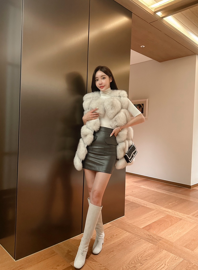 LAVIEU東大門㊣實拍女裝新款休閑真品推薦時尚職業熱賣馬甲絨LAVIEU馬甲