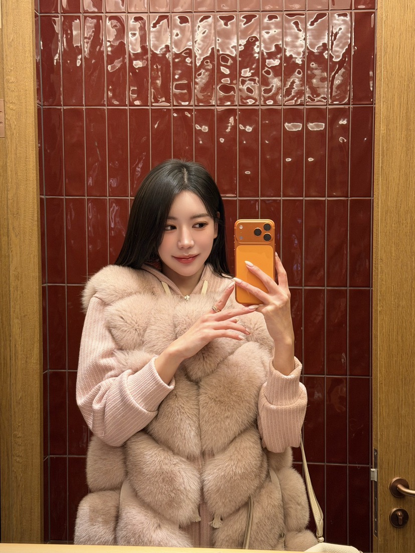 LAVIEU東大門㊣實拍女裝新款休閑真品推薦時尚職業熱賣馬甲絨LAVIEU馬甲