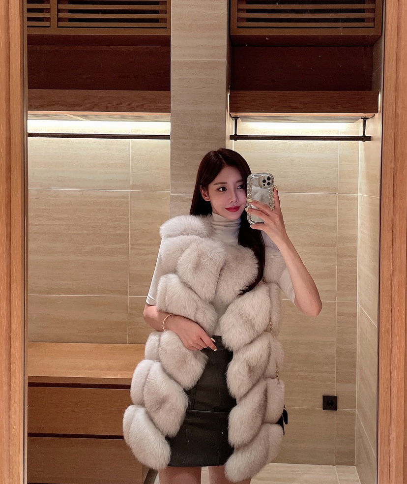 LAVIEU東大門㊣實拍女裝新款休閑真品推薦時尚職業熱賣馬甲絨LAVIEU馬甲