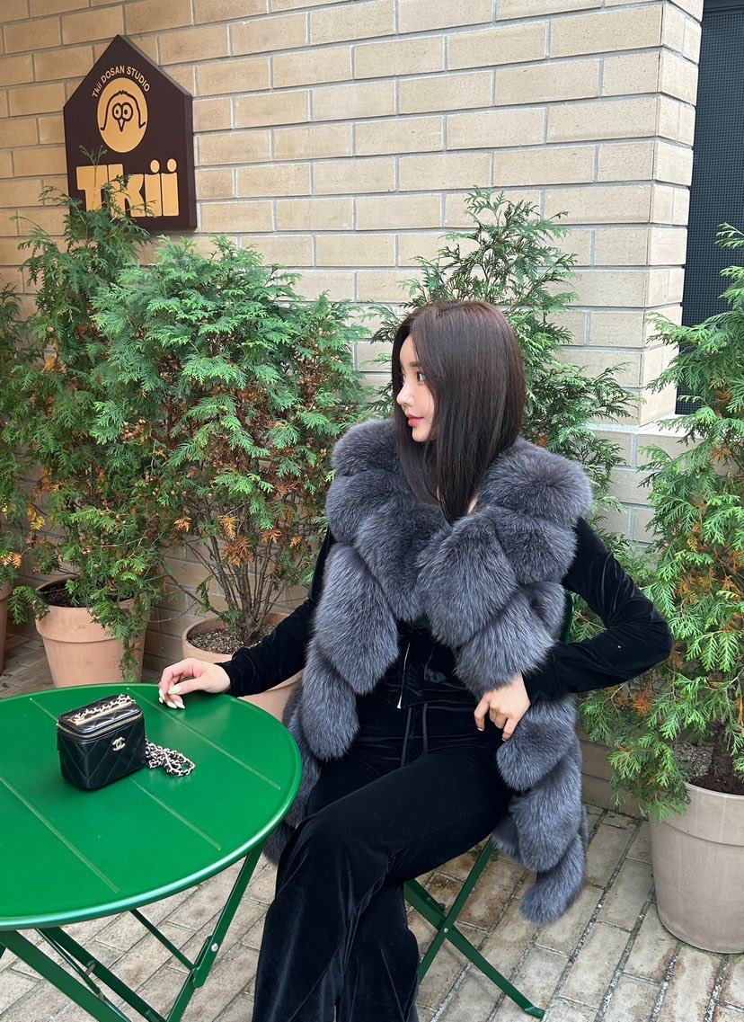 LAVIEU東大門㊣實拍女裝新款休閑真品推薦時尚職業熱賣馬甲絨LAVIEU馬甲