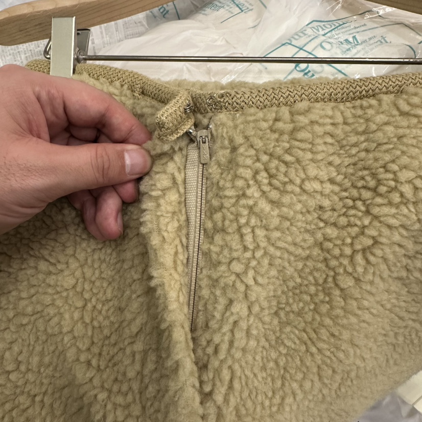 OURMOMENT韓國直郵㊣女裝新款25秋冬推薦休閑職業熱賣時尚短褲OURMOMENT短褲