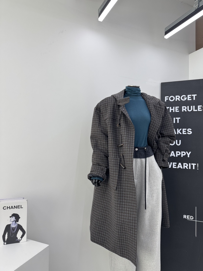 RED-A東大門㊣直郵女裝新款時尚休閑人氣中長款大衣格子連帽RED-A中長款大衣