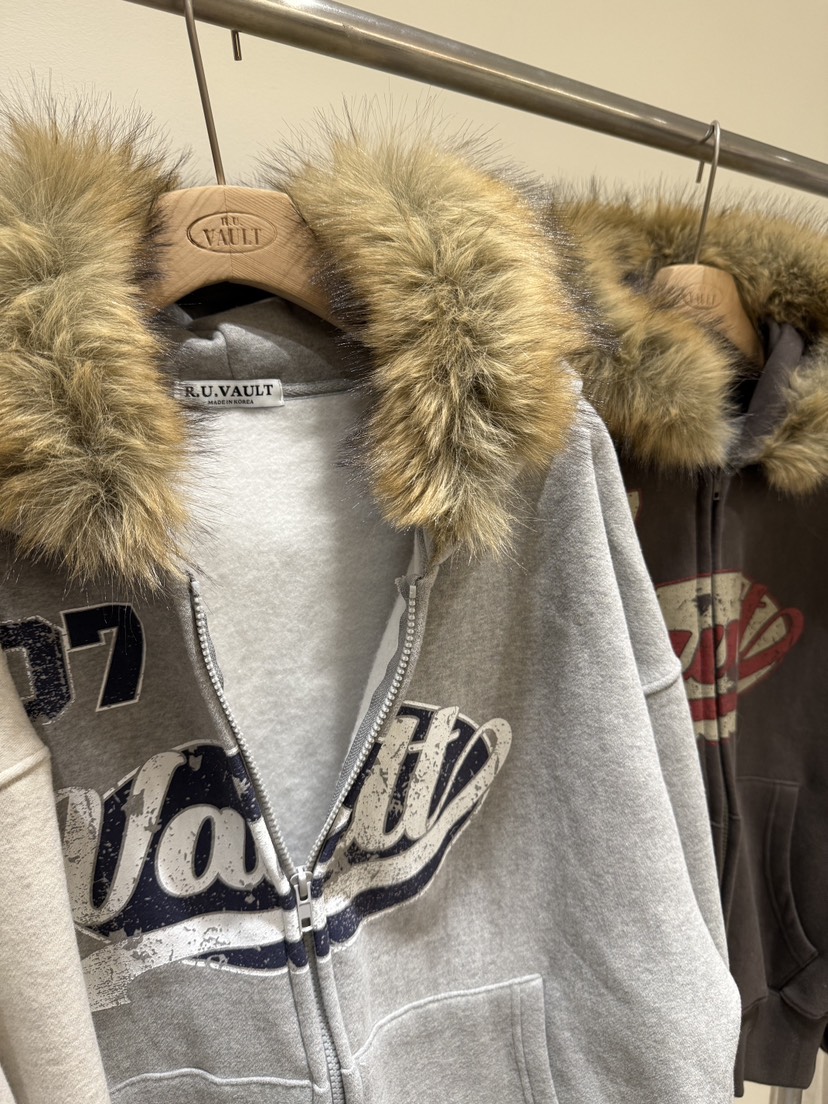 VAULT東大門㊣實拍女士新款推薦真品25秋冬夾克毛皮加絨兜帽VAULT夾克