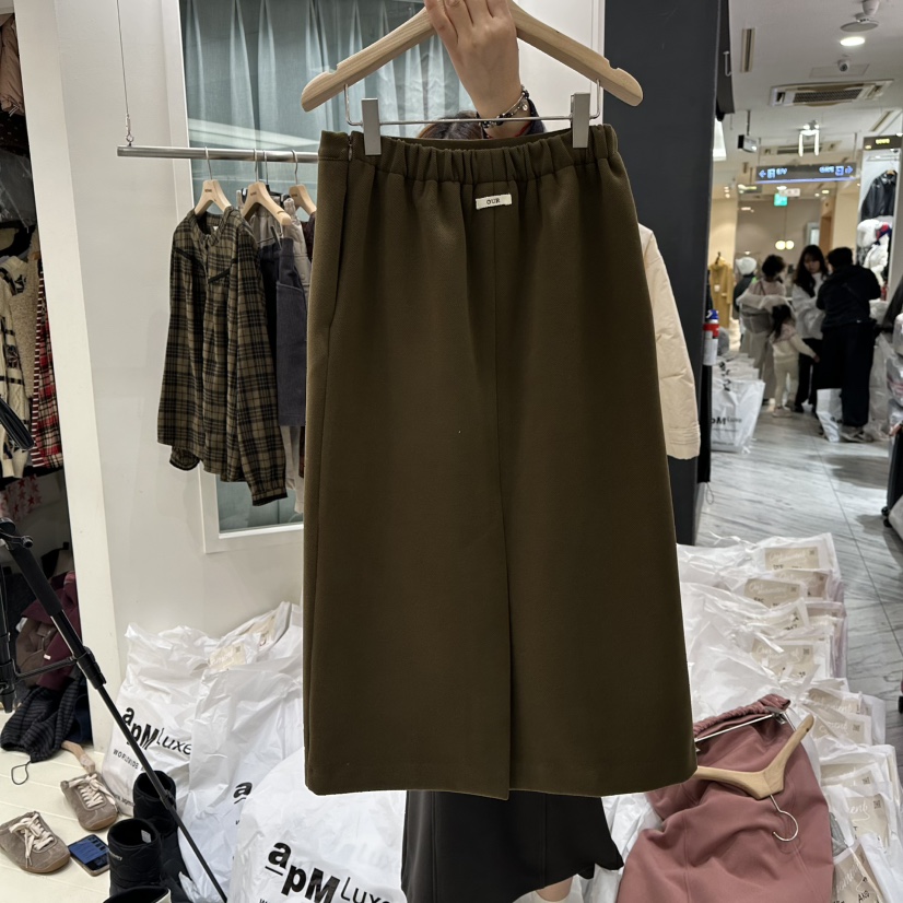 OURMOMENT東大門㊣實拍女士新款職業25秋冬真品休閑人氣長裙OURMOMENT長裙