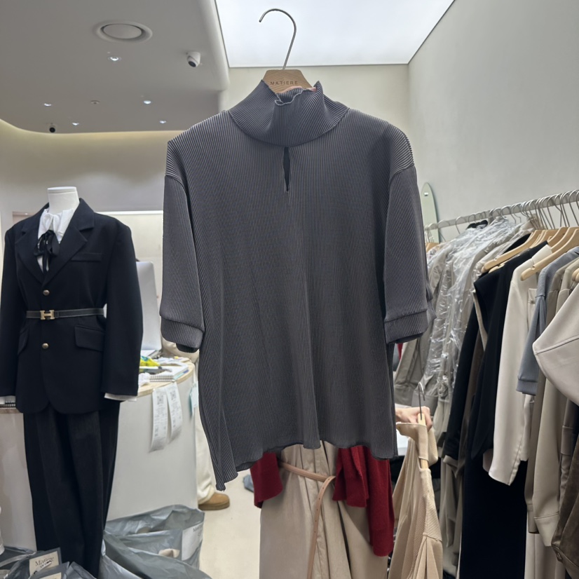 MATIERE韓國直郵㊣女裝新品職業人氣推薦時尚25秋冬休閑T恤MATIERET恤圖色2墨色