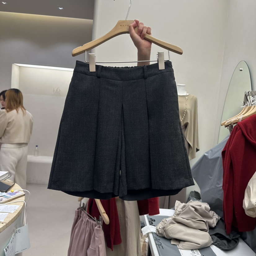 MATIERE韓國代購㊣女士新品25秋冬熱賣真品職業推薦時尚短褲MATIERE短褲圖色2