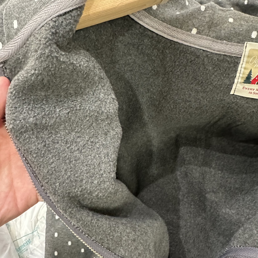 OURMOMENT東大門㊣直郵女士新品推薦職業真品人氣休閑衛衣加絨OURMOMENT衛衣