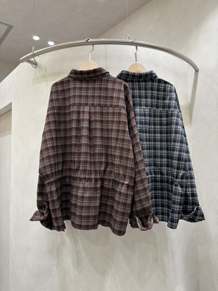 WHO IS SHE東大門㊣直郵女士新品人氣熱賣襯衫蕾絲衫格子WHO IS SHE襯衫/蕾絲衫