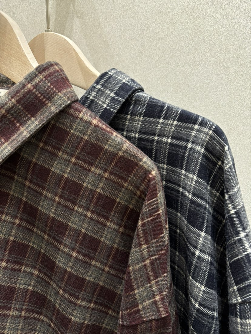 WHO IS SHE東大門㊣直郵女士新品人氣熱賣襯衫蕾絲衫格子WHO IS SHE襯衫/蕾絲衫