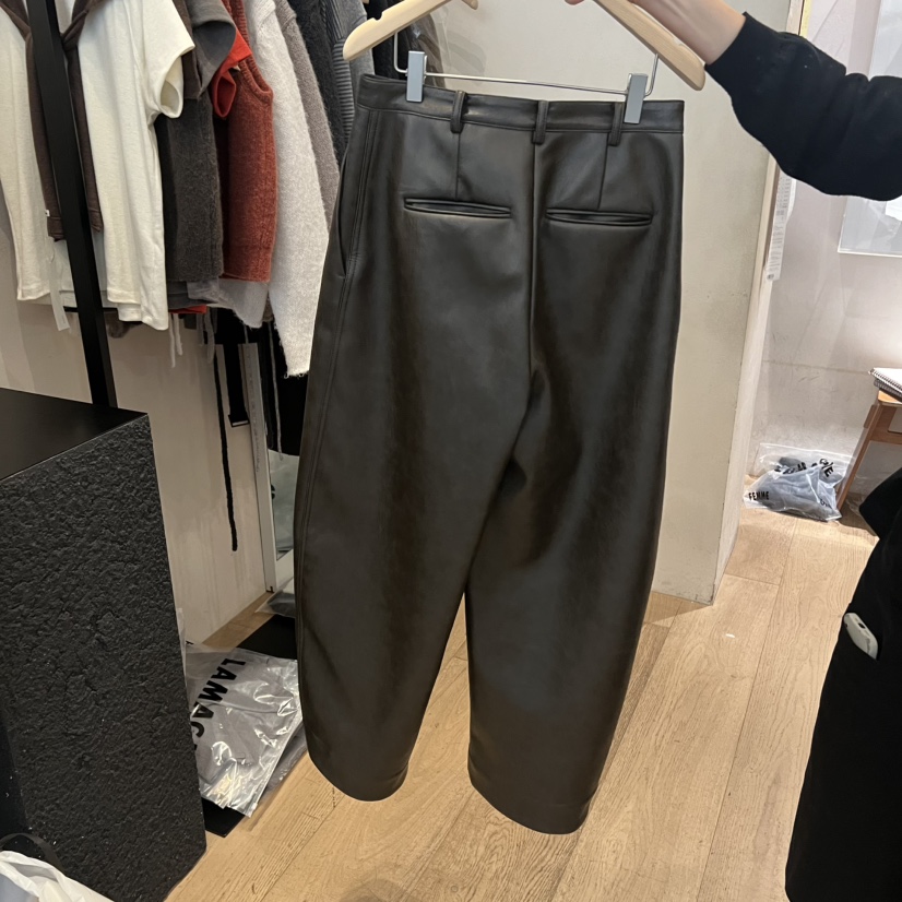 LA MAGIE FEMME東大門㊣實拍女士新款熱賣人氣休閑褲皮革絨Lamagie Femme休閑褲