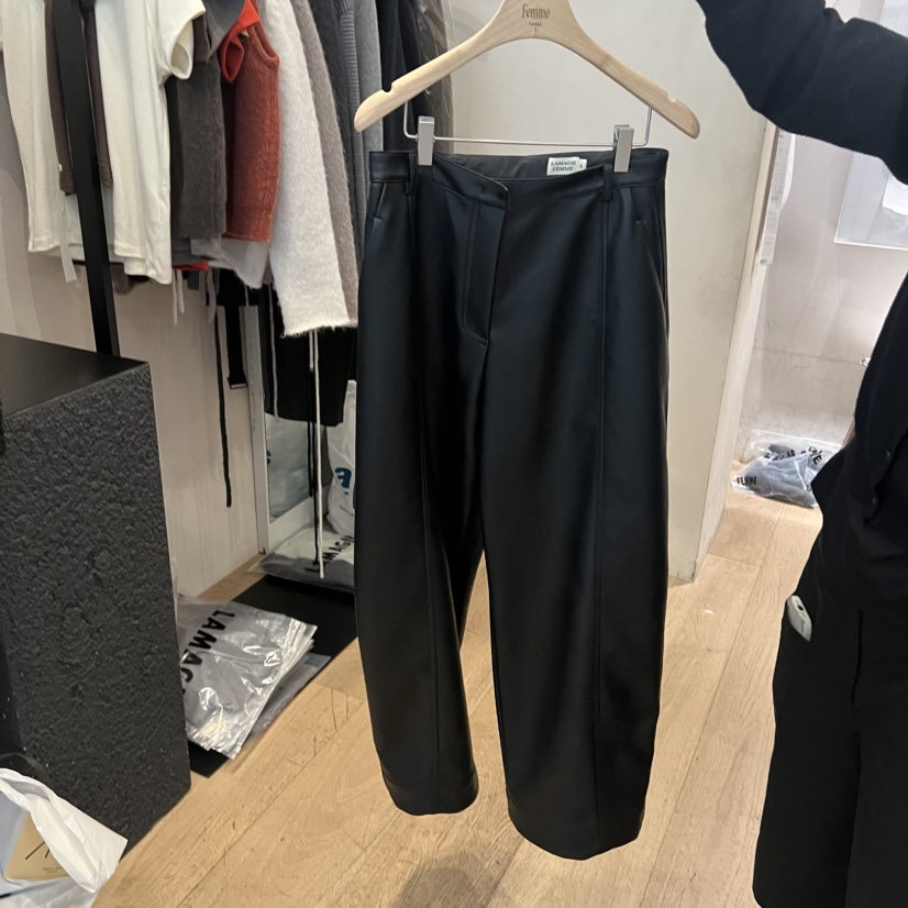 LA MAGIE FEMME東大門㊣實拍女士新款熱賣人氣休閑褲皮革絨Lamagie Femme休閑褲圖色2