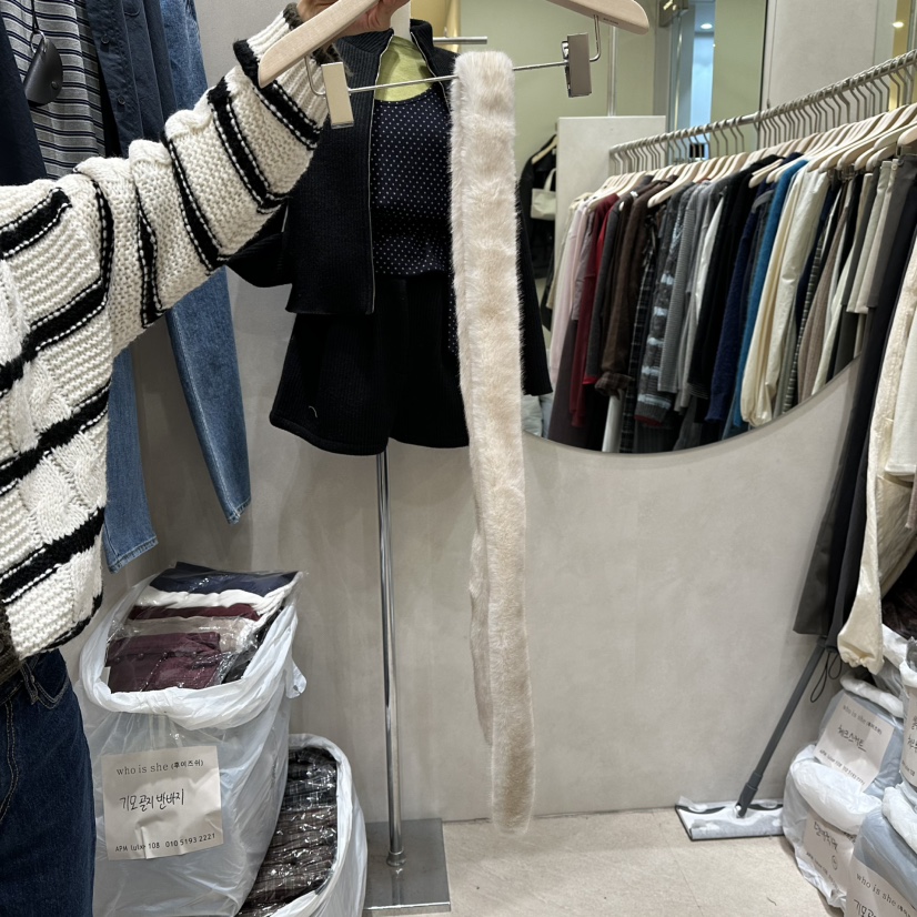 WHO IS SHE韓國直郵㊣女士新品熱賣真品圍巾披肩貂皮圍巾WHO IS SHE圍巾/披肩圖色1