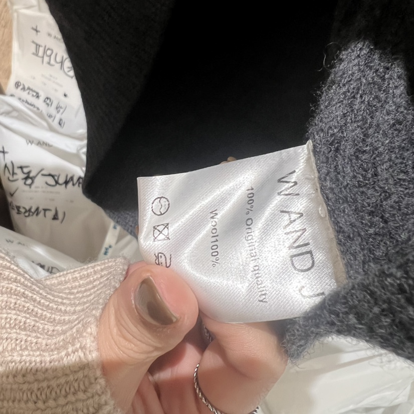 W AND J東大門㊣實拍女裝新品真品25秋冬毛衣含腰帶系帶開衫W AND J毛衣