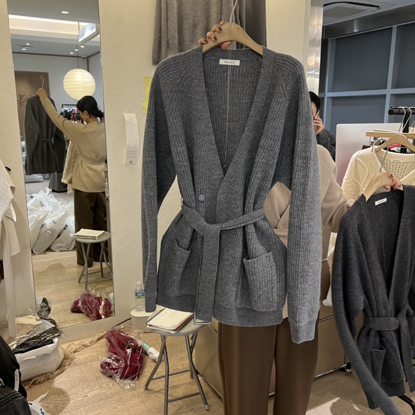 W AND J東大門㊣實拍女裝新品真品25秋冬毛衣含腰帶系帶開衫W AND J毛衣圖色2